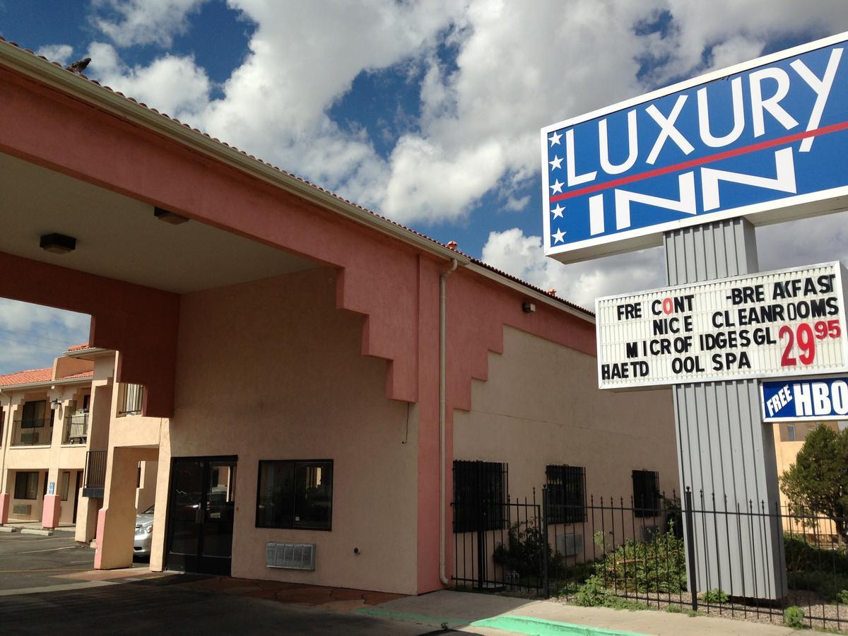 Luxury Inn Albuquerque Exterior photo